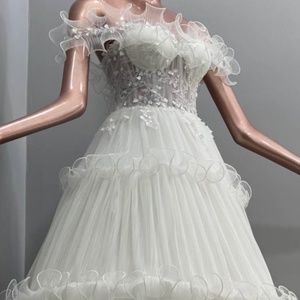 Wedding dress/ball gown